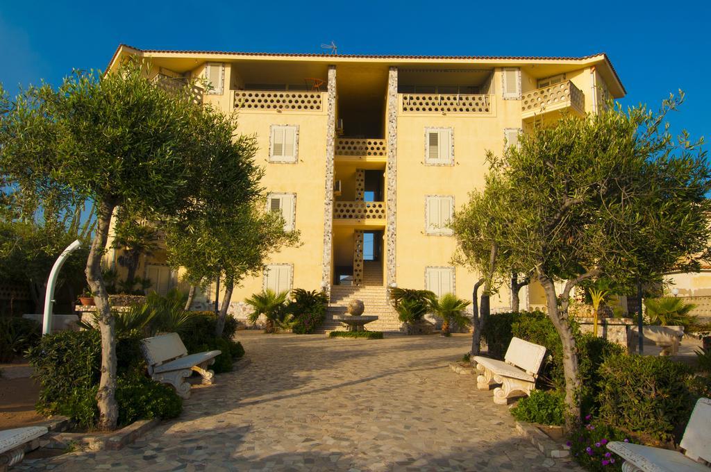 Residence Sicilia Mare- Casa Vacanza Scoglitti Exterior photo